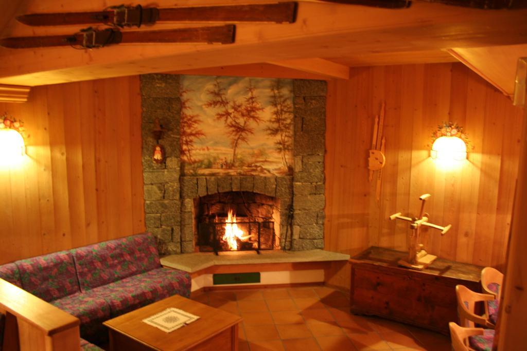 Hotel Milano Piazzatorre Extérieur photo